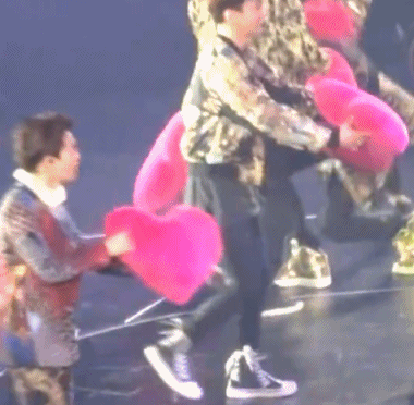 get?url=http%3A%2F%2Fww4.sinaimg.cn%2Fla