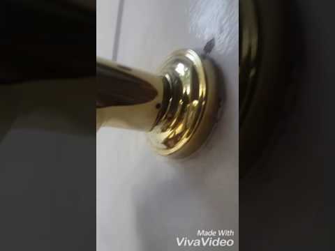 How Do You Remove A Gatehouse Door Knob With No Visible Screws