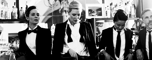 Women in suits: sexiest trend ever. Yes or no?